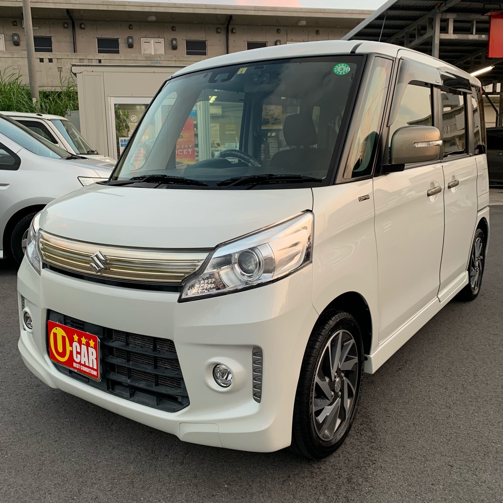 スズキ スペーシアカスタム Jスタイル 石垣島 中古車保証のアンキーオート スズキ スペーシアカスタム Jスタイル 石垣島 中古車保証のアンキーオート